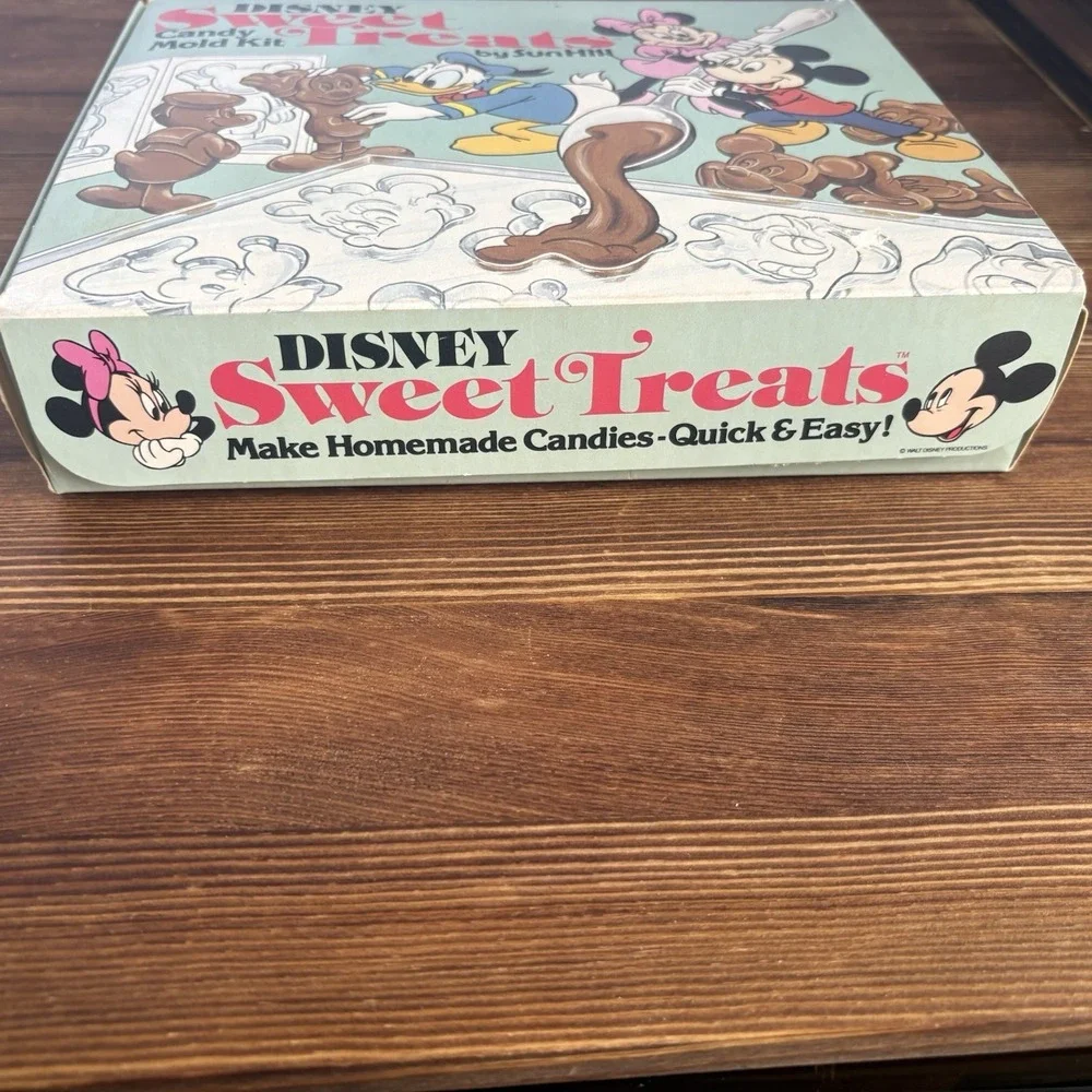 Vintage 1982 Disney Sweet Treats Candy Mold Kit Sun Hill Mickey Donald Complete